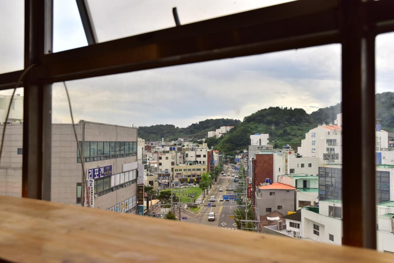 Lifeguesthouse Tongyeong Extérieur photo