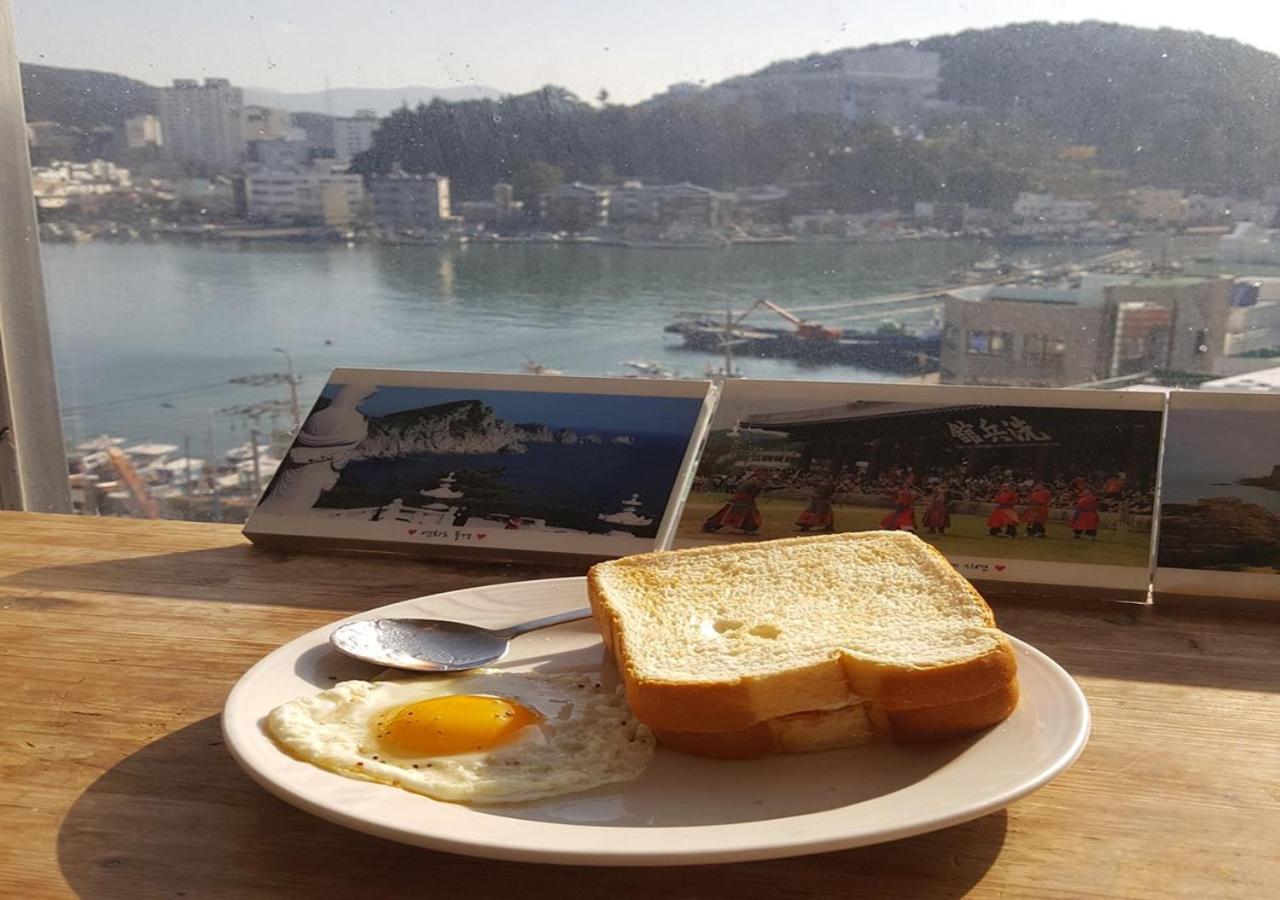 Lifeguesthouse Tongyeong Extérieur photo